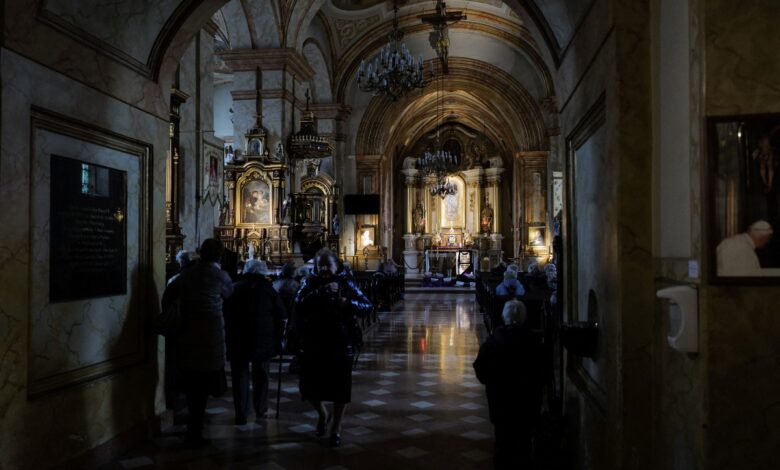 Víctimas de abuso se sienten reivindicadas tras charla con Vaticano