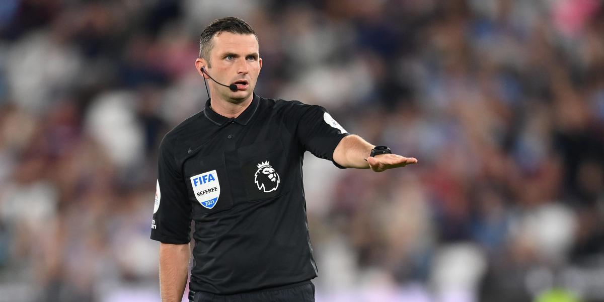 Ya hay árbitros para Betis y Sevilla