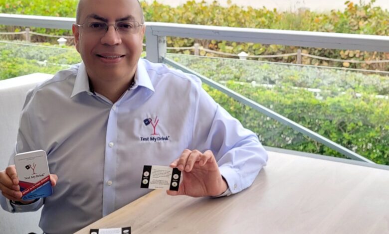 drogan a colombiano de Miami en un bar y crea el producto Test My Drink para prevenirlo