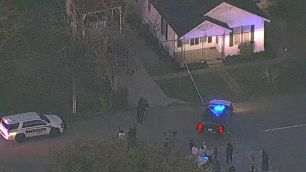 matan a tres niños en residencia del condado Ellis; hay un arresto