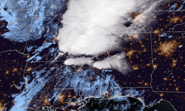 mueren 7 personas tras el azote de un tornado y tormentas dañinas
