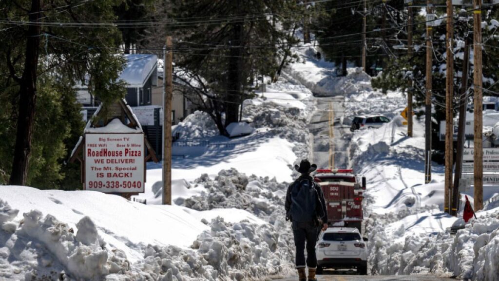 tormentas dejan 11 muertos en el sur y ahora acechan el noreste