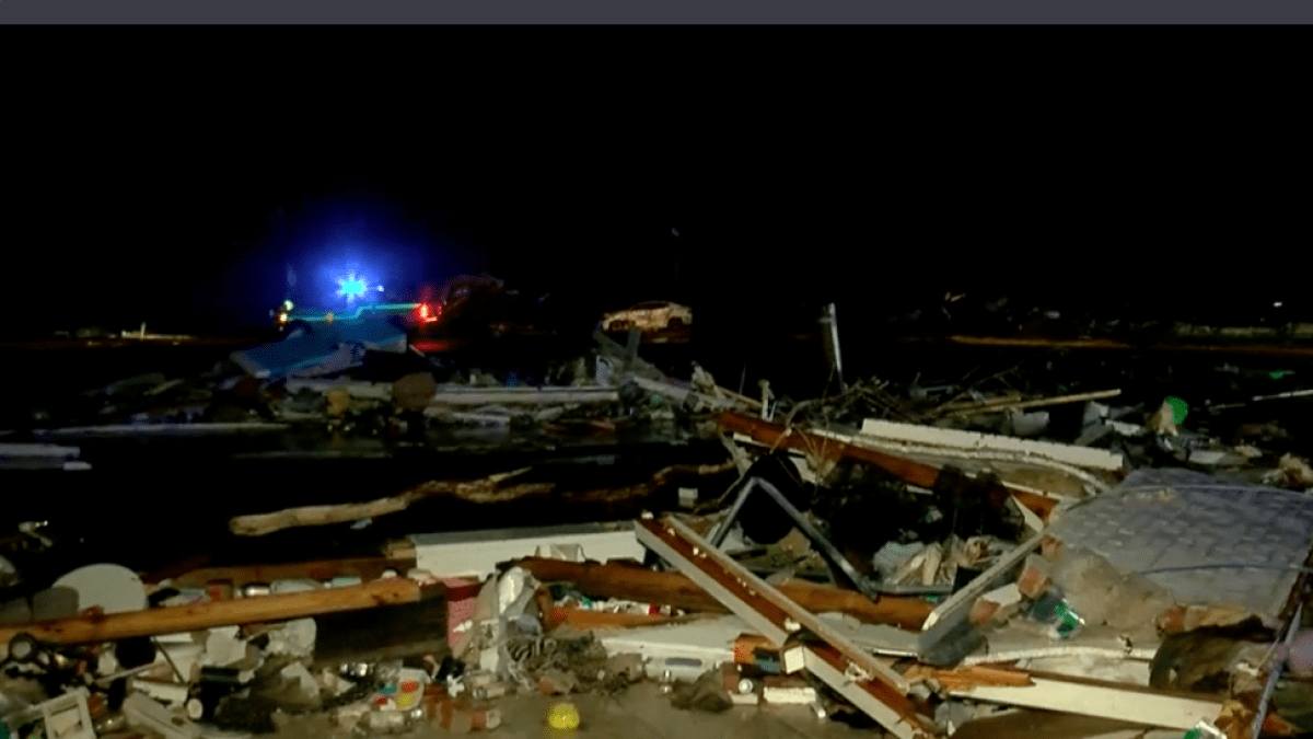 tornados dejan muertos y heridos en Mississippi