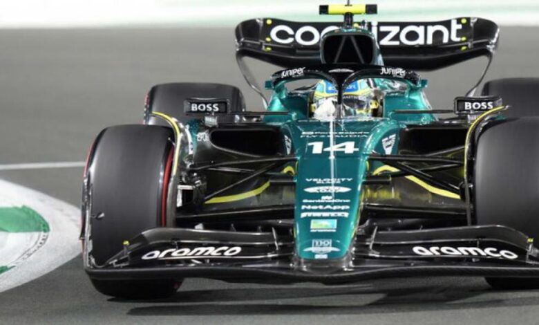 ¡Alonso saldrá segundo en Arabia Saudí tras Pérez, autor de la pole!