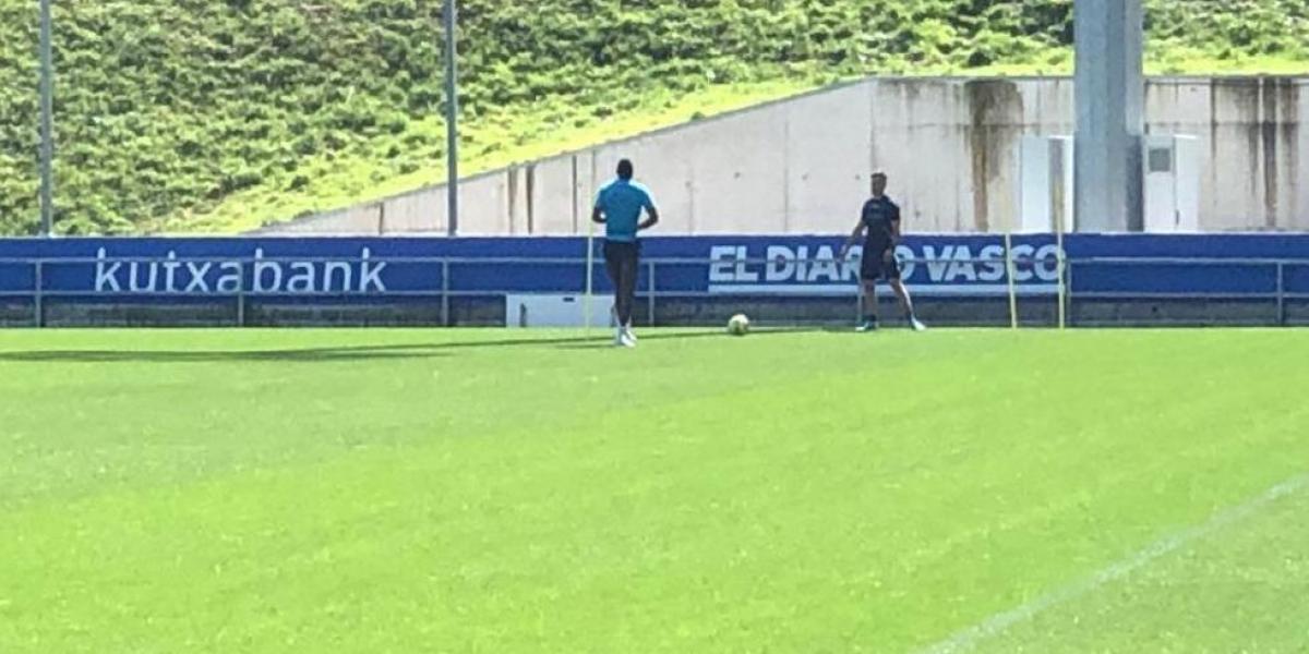 ¡Sadiq Umar ya toca balón en Zubieta!