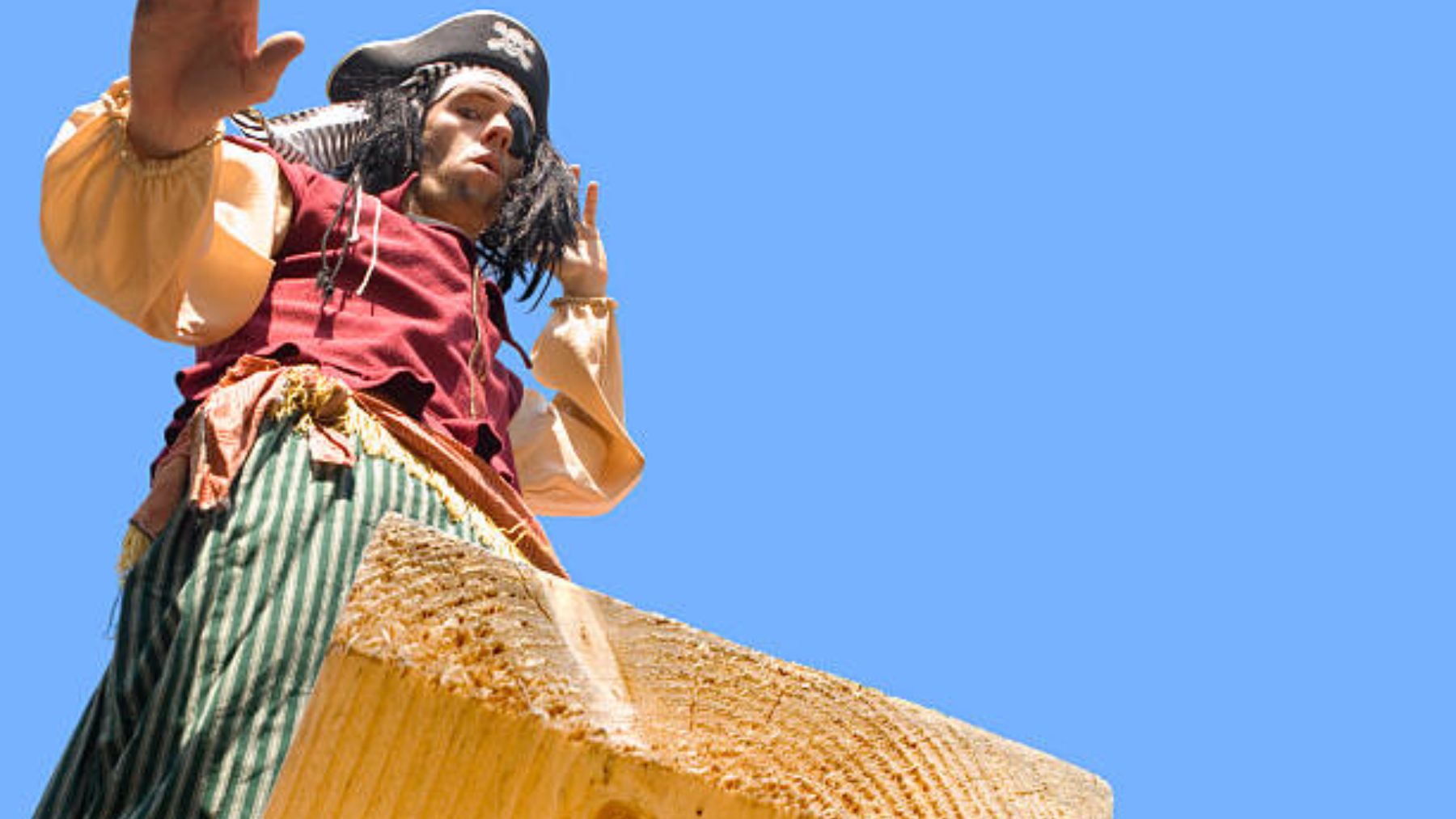 ¿Los piratas hacían que la gente caminara sobre un tablón de madera?