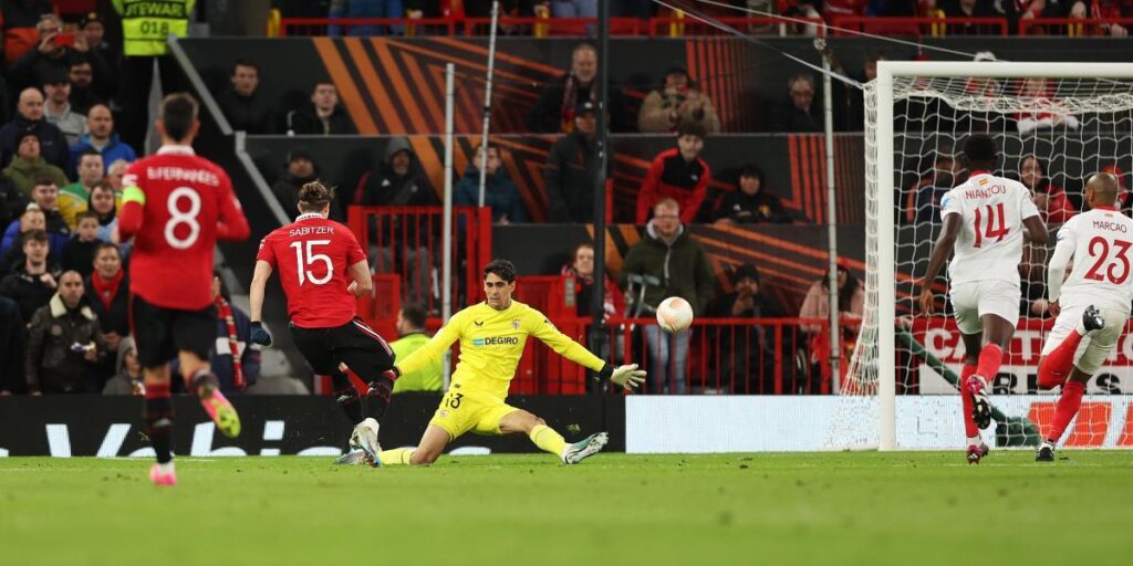 ¡Sabitzer tritura al Sevilla con dos golazos en 6 minutos!