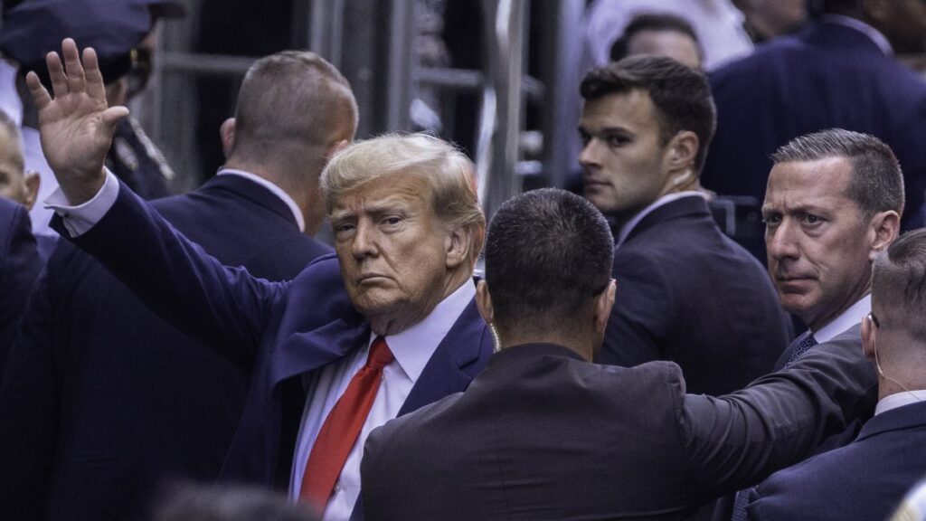 ¿Le tomarán la foto policial a Trump? Fuentes dicen que no