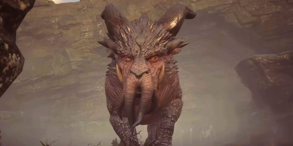 A Graphorn walking toward the camera menacingly in Hogwarts Legacy.