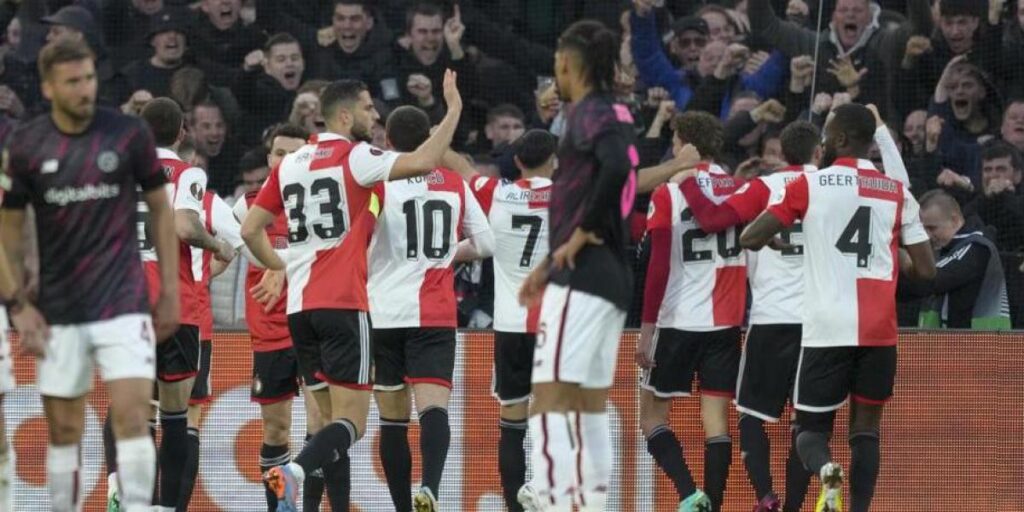 1-0: El Feyenoord asesta el primer golpe a la Roma de Mourinho