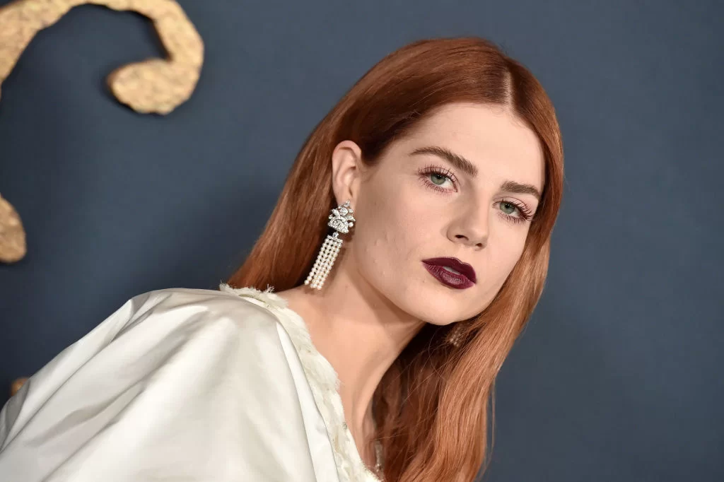 lucy boyton lucy boyton