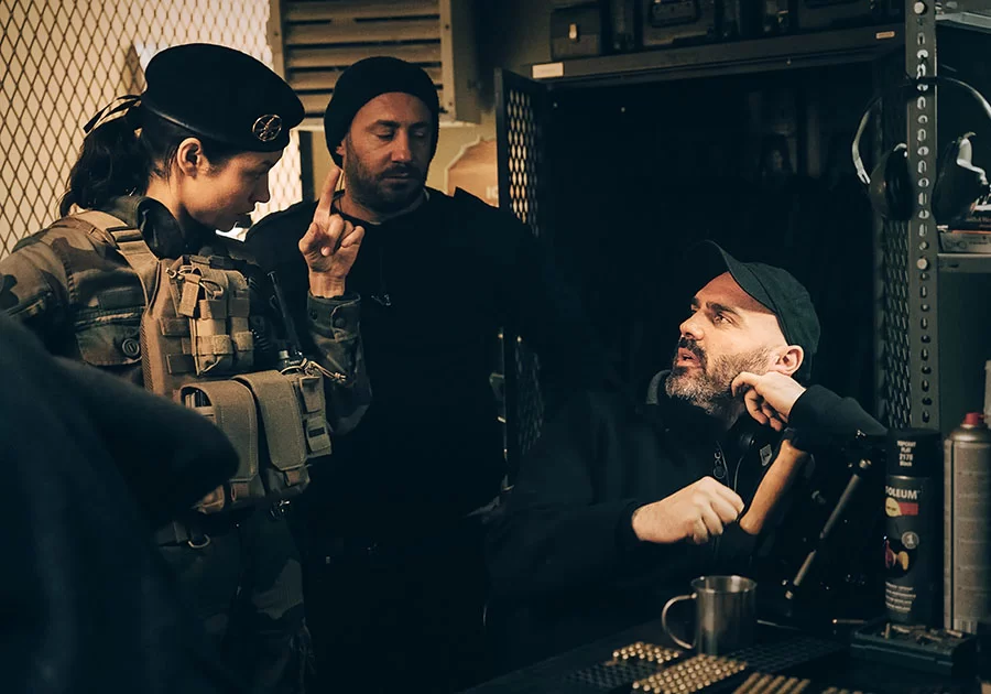 Julien Leclercq en el set de Sentinelle Julien Leclercq en el set de Sentinelle