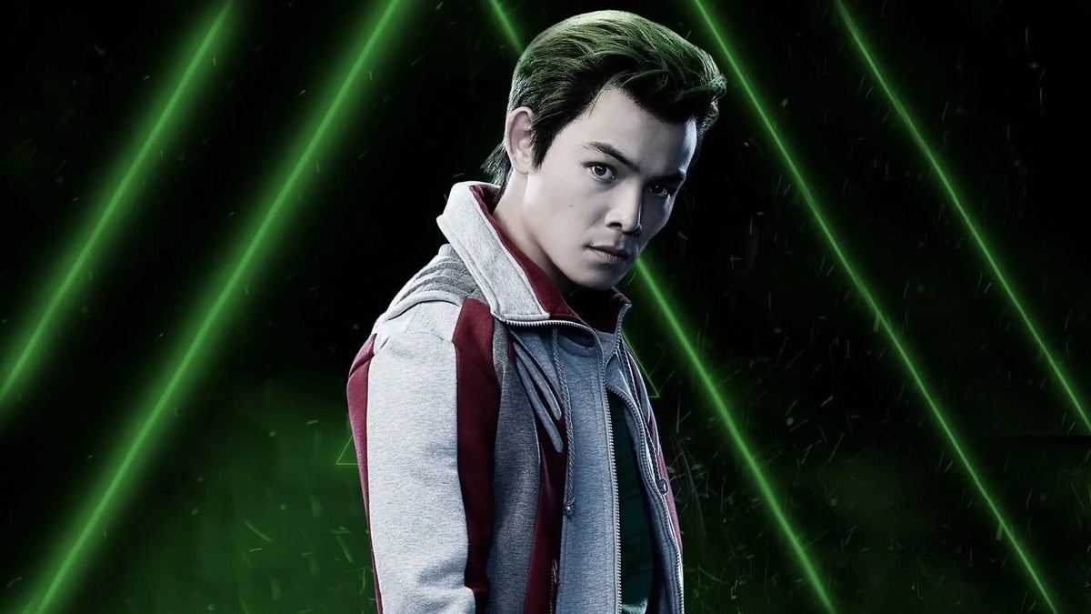 Grant Gustin, Swamp Thing, Teen Titans GO, Grant Morrison y más aparecen en la escena Titans Multiverse