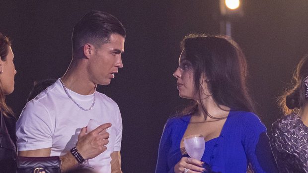 Cristiano Ronaldo y Georgina Rodríguez con cara seria / Gtres