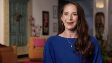 90 Day Fiancé: The Other Way Kris Foster wearing royal blue top smiling