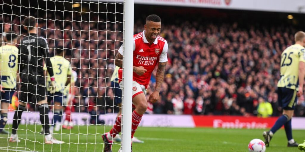 4-1. El Arsenal supera al Leeds y sigue apuntalando su liderato