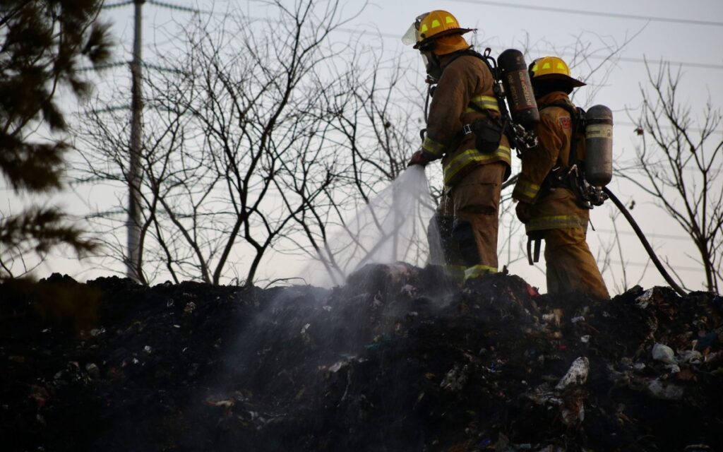 4 incendios forestales activos en Oaxaca; piden ayuda aérea
