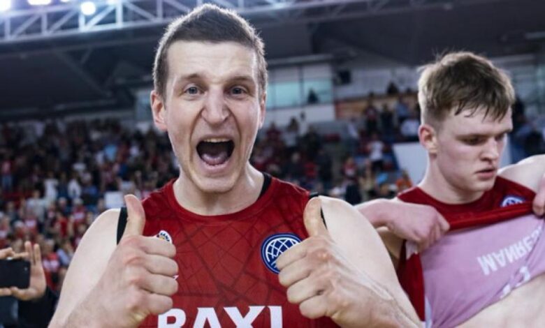 85-83: El Baxi Manresa fuerza el tercer partido en un final de infarto