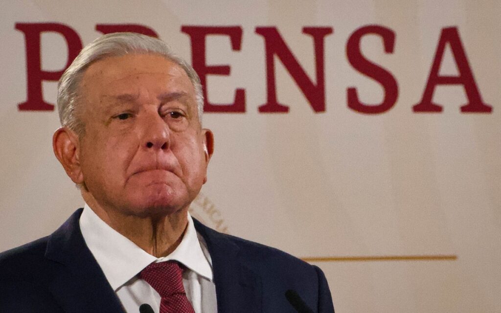 AMLO insiste en que su Gobierno hace 'inteligencia', no espionaje