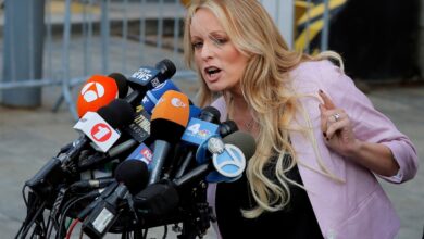 Amenazan a Stormy Daniels, pero celebra imputación de Trump