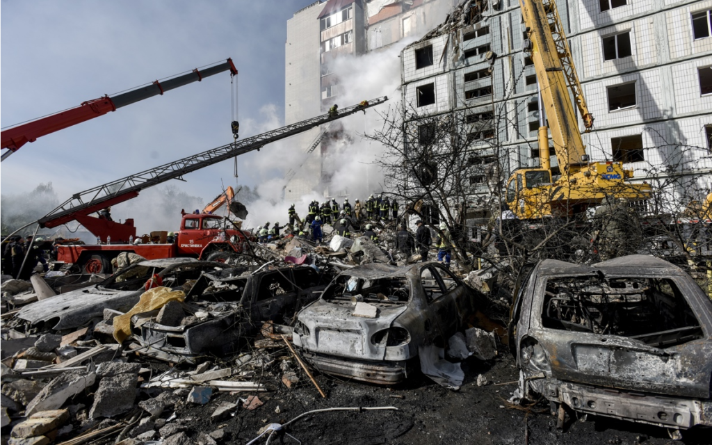 Ataques rusos causan 19 civiles muertos en Ucrania