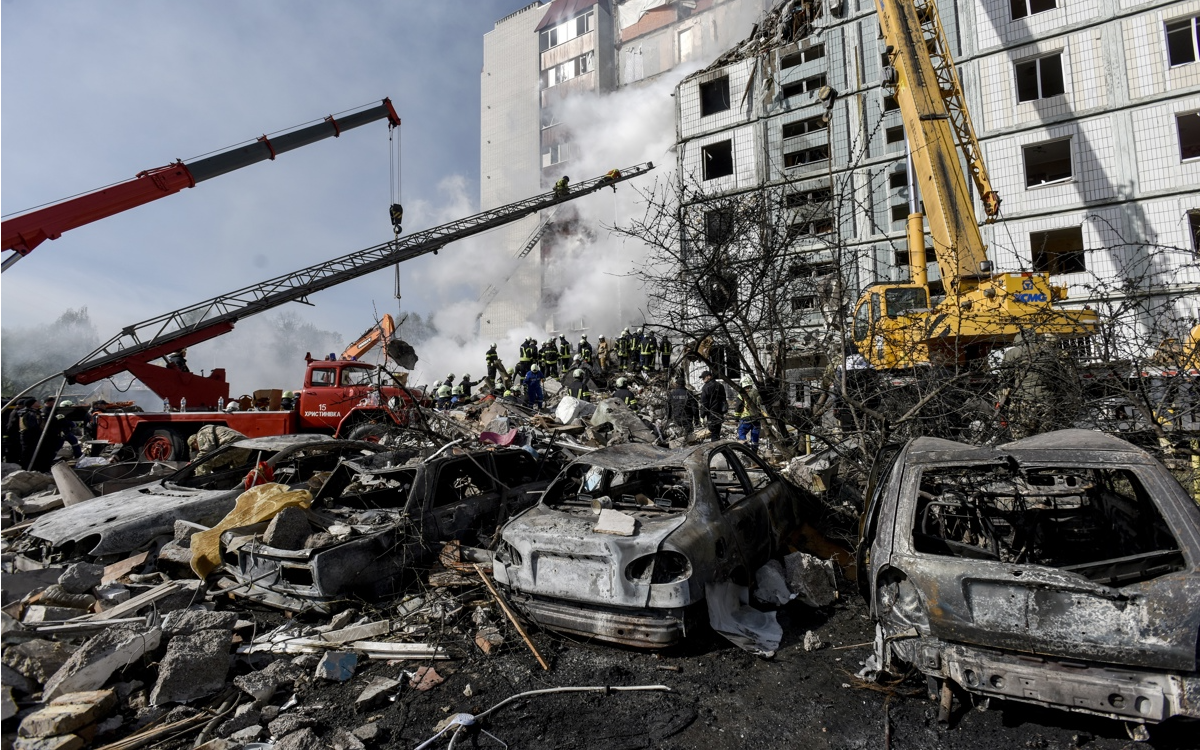 Ataques rusos causan 19 civiles muertos en Ucrania