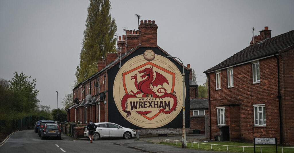 Bajo el foco de Hollywood, Wrexham renace