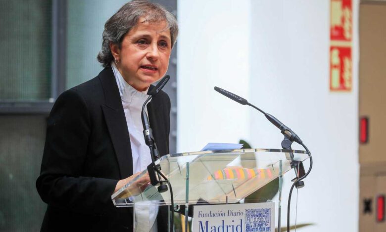 Carmen Aristegui recibió el Premio de Periodismo Diario Madrid