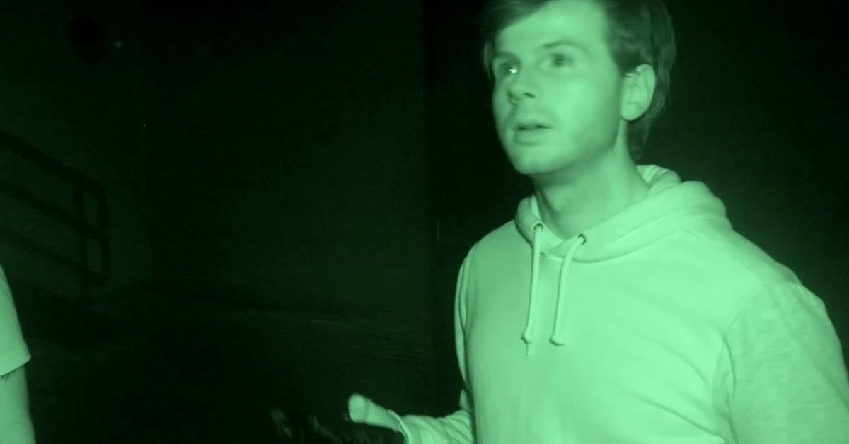 Chandler Riggs de The Walking Dead aparece en el clip de estreno de la temporada de Ghost Hunters (exclusivo)