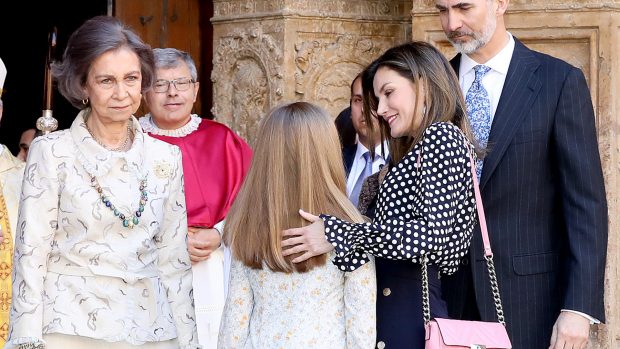 Letizia y Sofía en la Misa de Pascua / Gtres