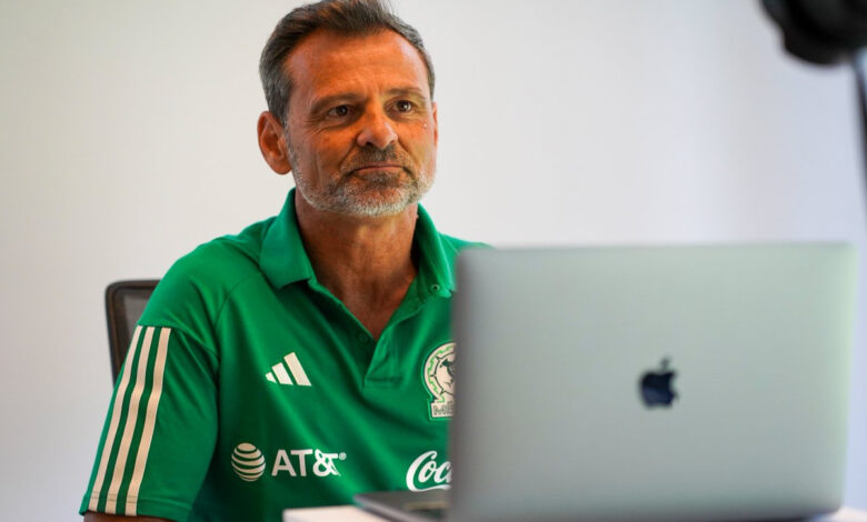 Cocca analiza si convoca al Chicharito para amistoso contra EU | Tuit