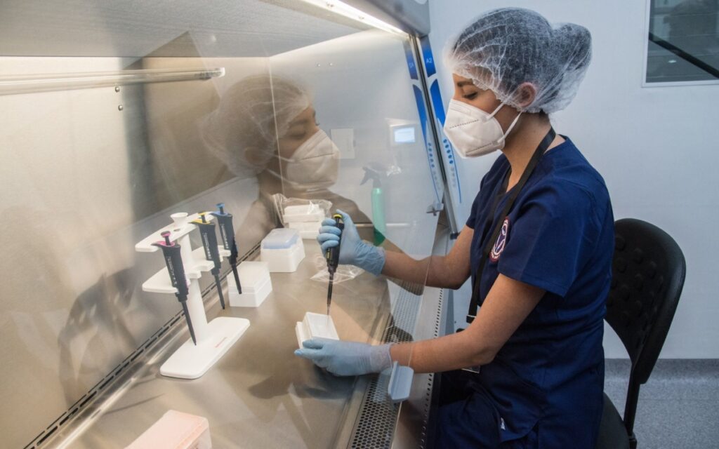 Conacyt apoya Ley de Ciencia, mientras investigadores la reprueban