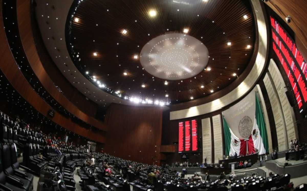 Va Morena por desaparición fast-track del Insabi