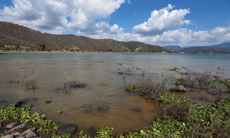 Cutzamala sigue secándose, pese a 'bombardeo' de nubes
