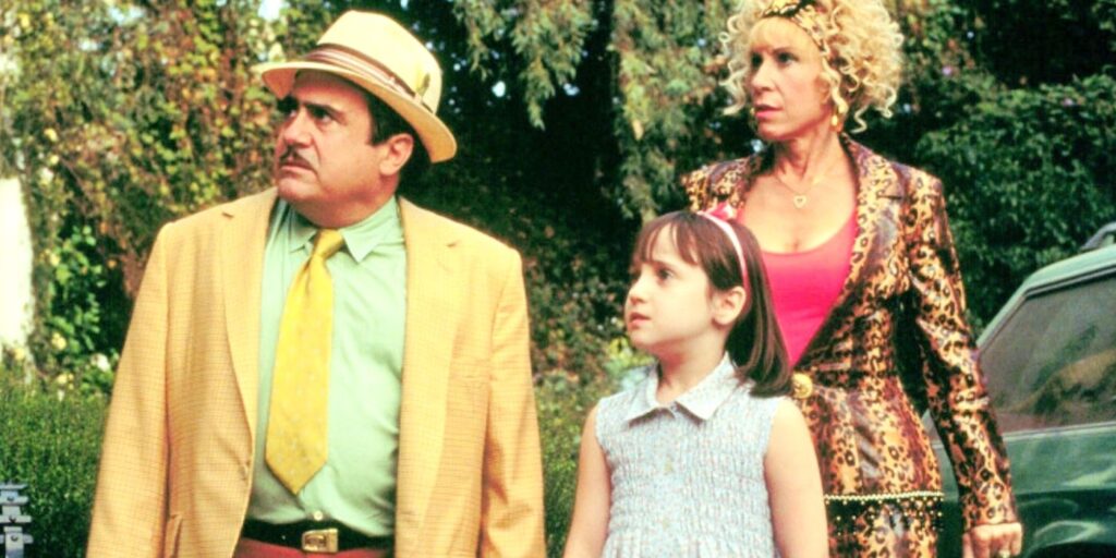 Danny DeVito, Mara Wilson, and Rhea Perlman in Matilda.