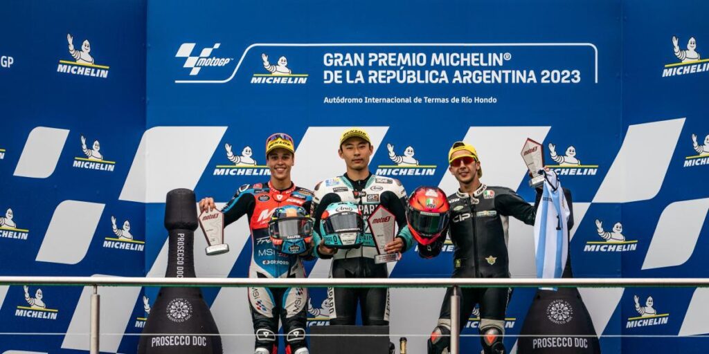 De pedirle un dineral y quedarse sin moto, hasta el podio