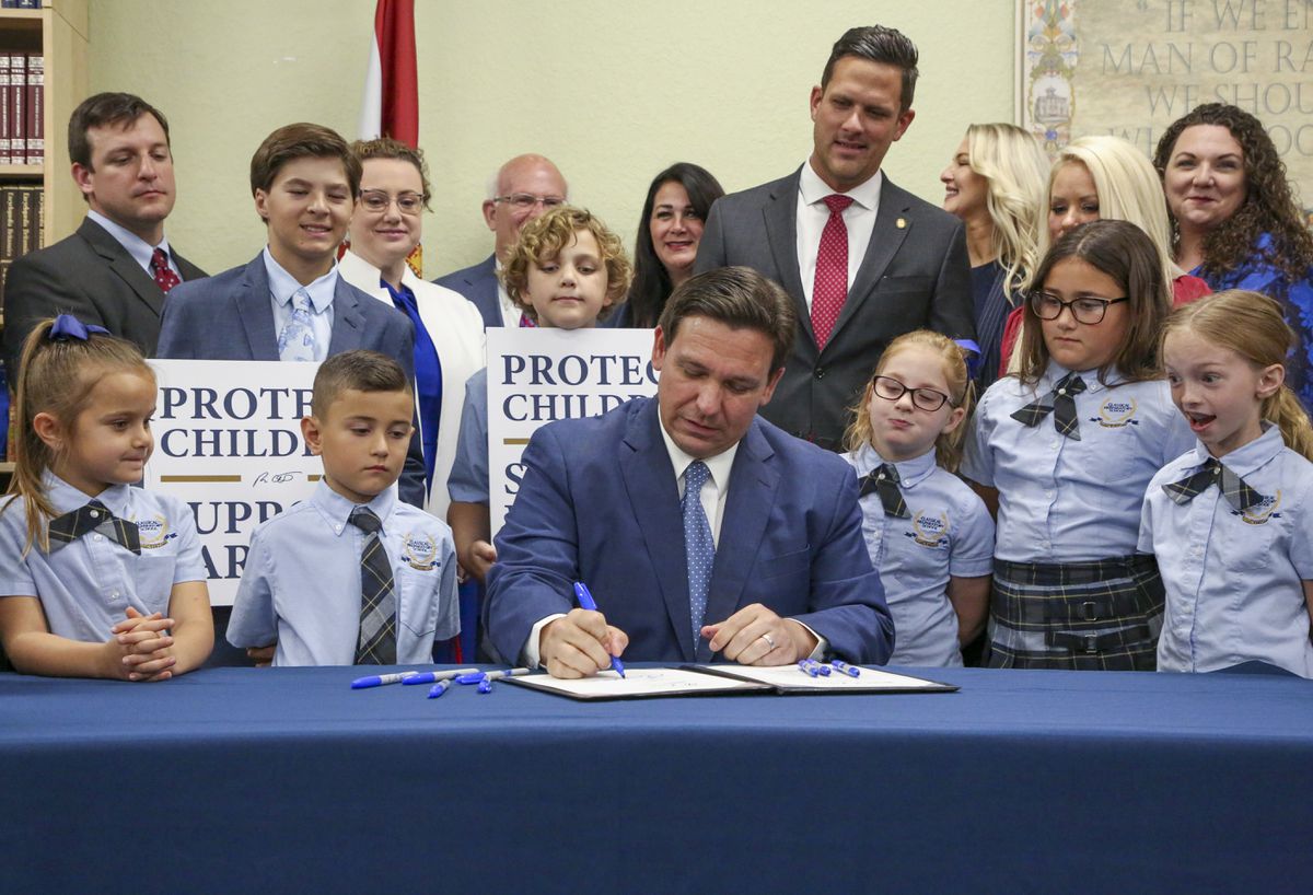 DeSantis extiende a todos los grados escolares la polémica ‘ley no digas gay’
