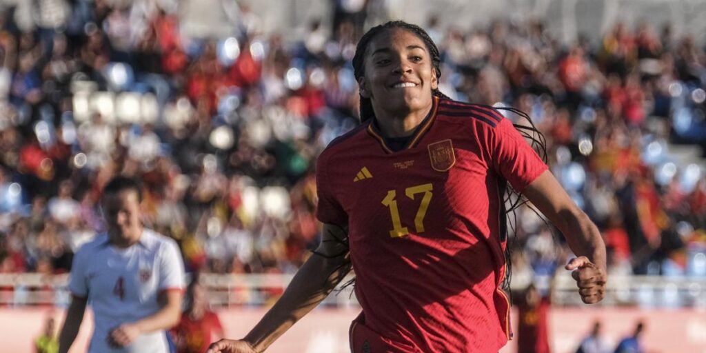 Desvelado el misterio de la dedicatoria en el gol de Salma