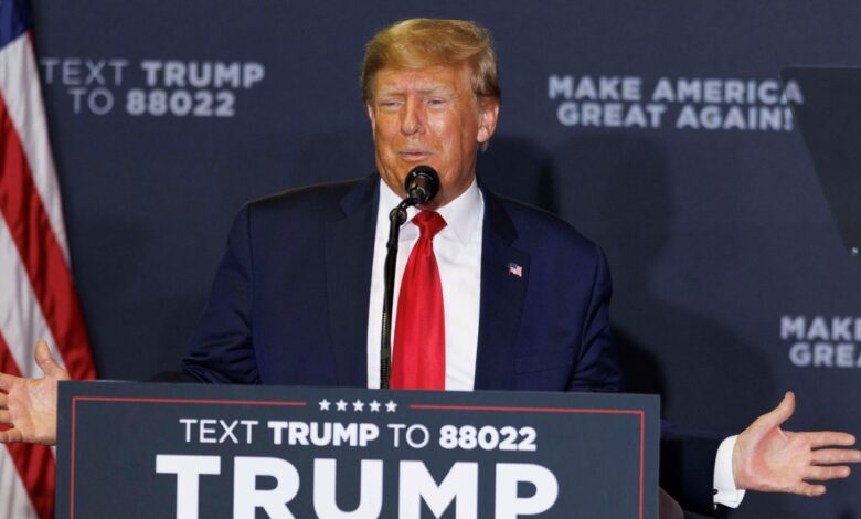 Donald Trump se burla del presidente Joe Biden tras anunciar su nueva candidatura