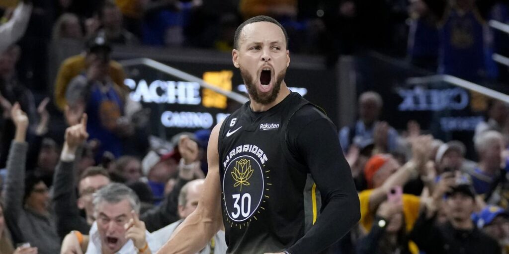 Dónde ver el Sacramento Kings - Golden State Warriors: horario del partido del playoff de la NBA