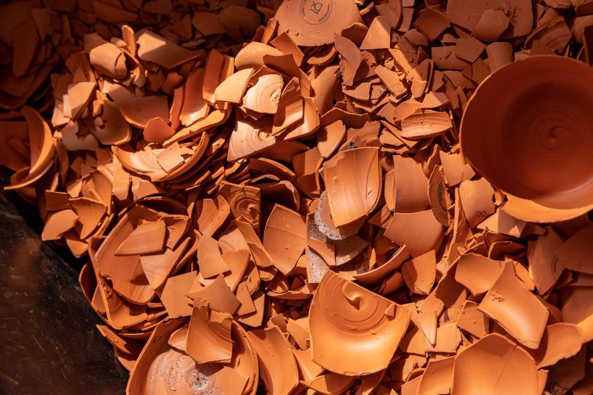 ‘Drink to dust’: Startup dice que acaba de romper su alternativa de arcilla a los vasos de plástico