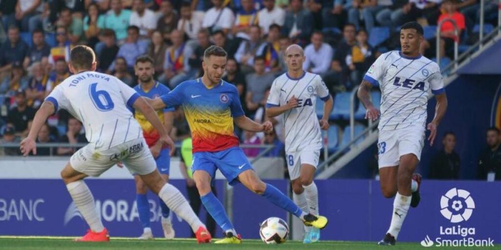 El Andorra quiere asaltar al Alavés en el fortín de Mendizorroza