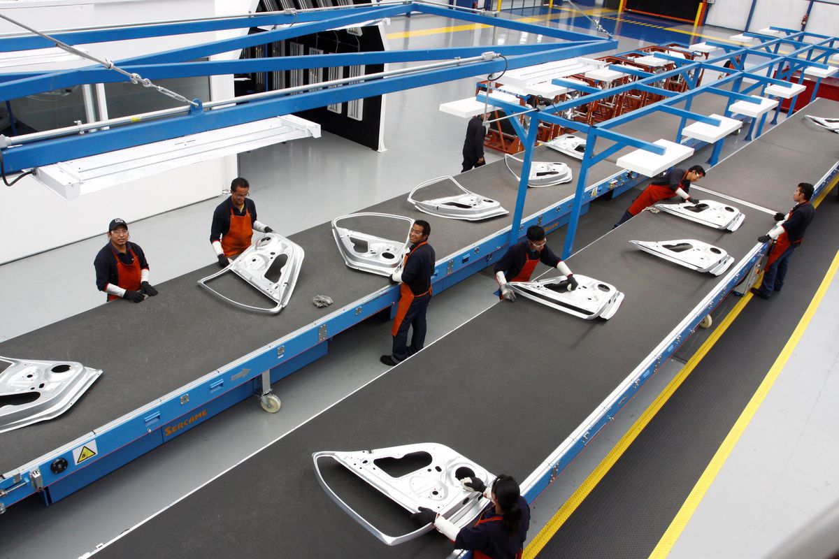 El Banco Mundial espera que la economía mexicana crezca un 1,5% este año, la mitad que los pronósticos del Gobierno