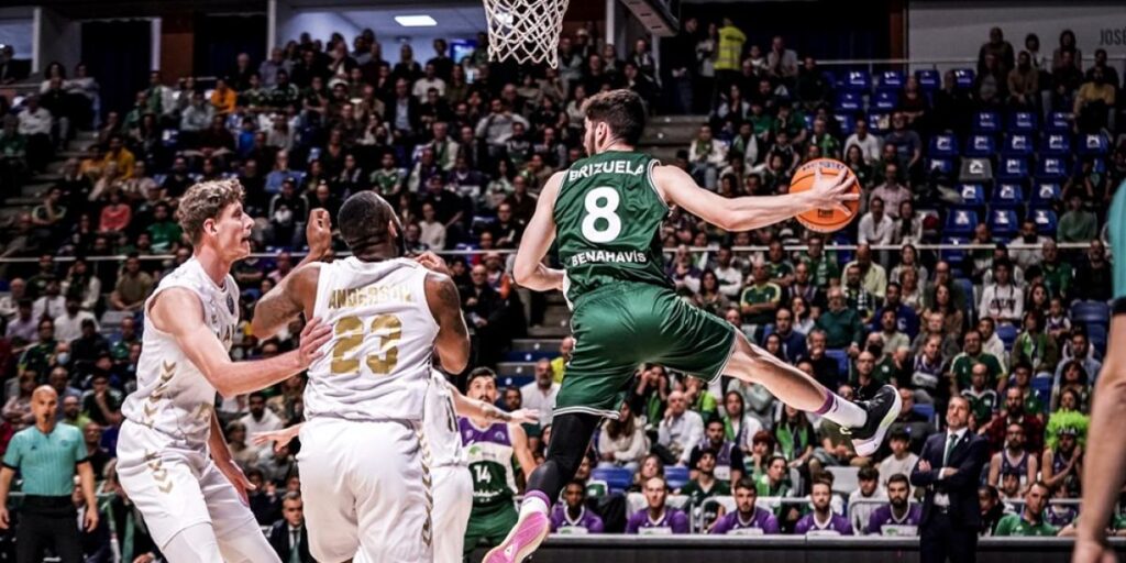 El Unicaja pasa por encima del UCAM