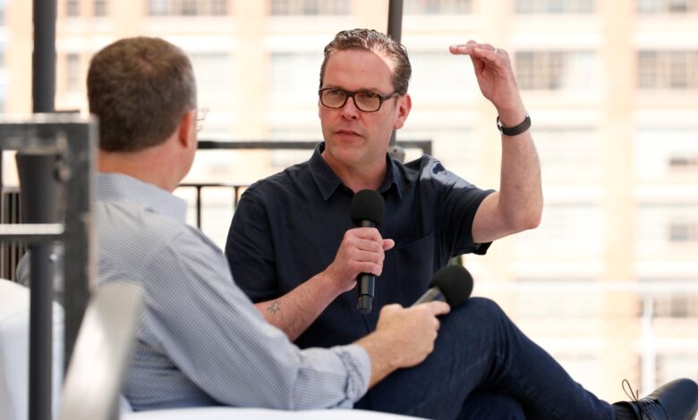 El fondo de James Murdoch recorta la inversión en Viacom18, respaldada por Reliance