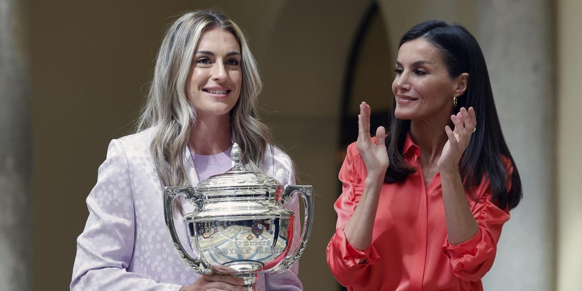 El traje 'low cost' de Alexia Putellas que todo el mundo quiere