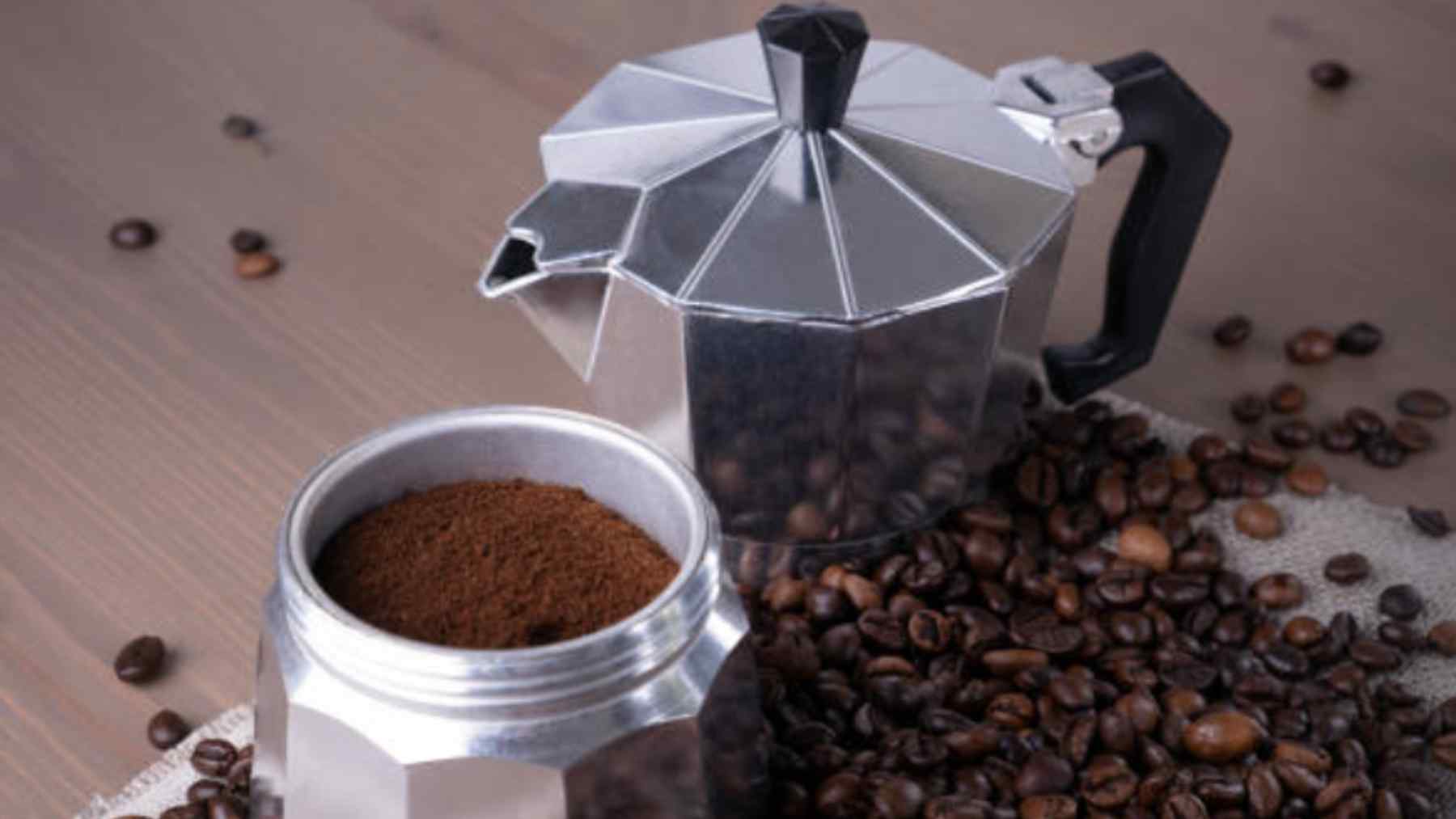 El truco de la servilleta que deberíamos usar con la cafetera más usada en España