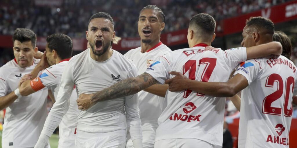 En-Nesyri se vuelve loco tras adelantar a un Sevilla con diez