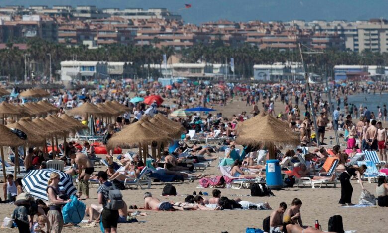 España se hornea con calor de verano y se preocupa por lo que vendrá después