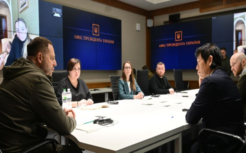 Está FIG a favor del regreso de gimnastas rusos y bielorrusos